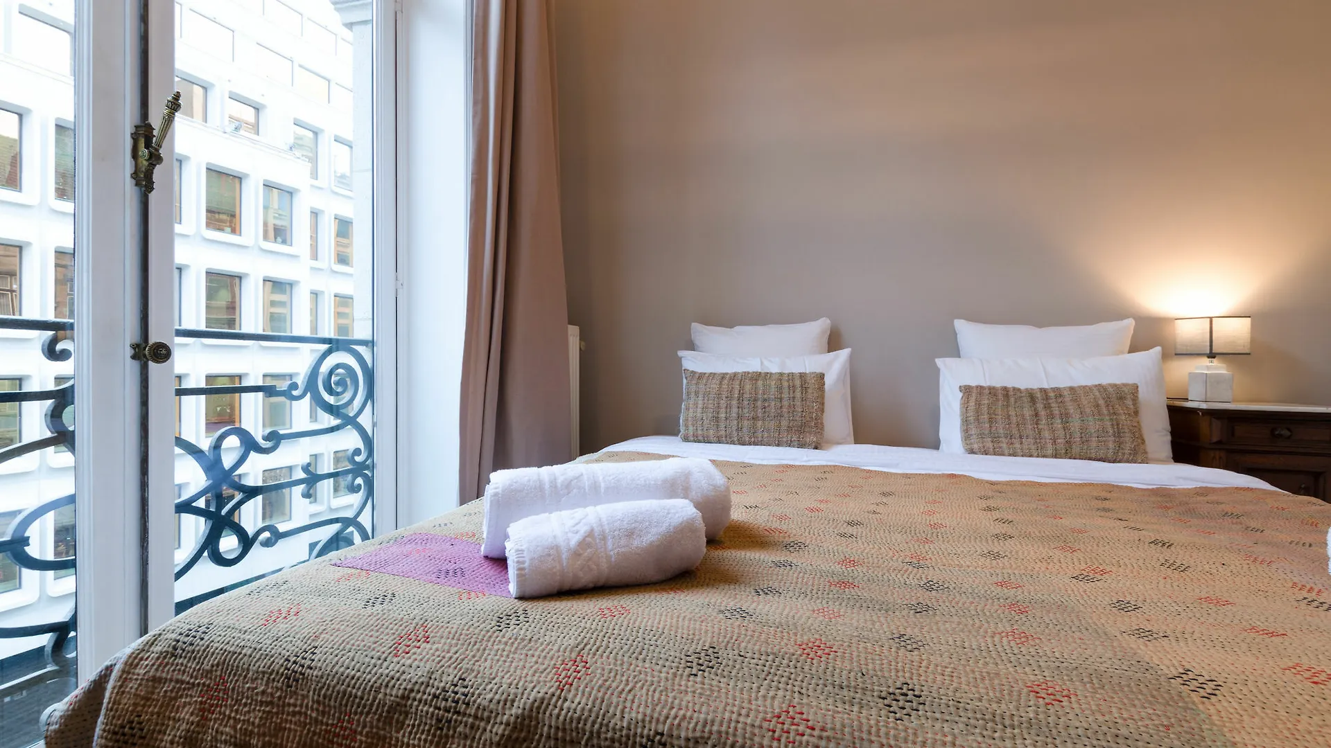 Grand-Place Lombard Apartments Belgium